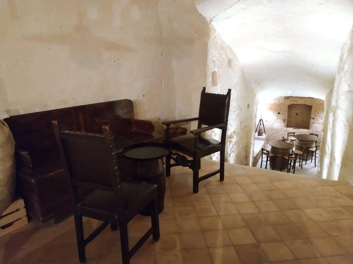 Casa Masiello La Casa Tipica Dei Sassi Di Matera Luaran gambar