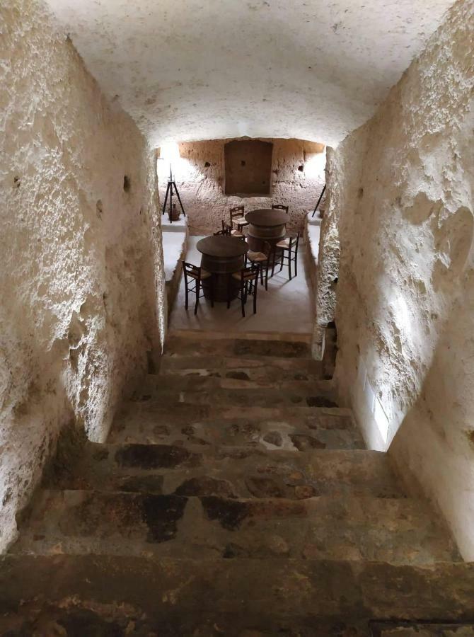 Casa Masiello La Casa Tipica Dei Sassi Di Matera Luaran gambar