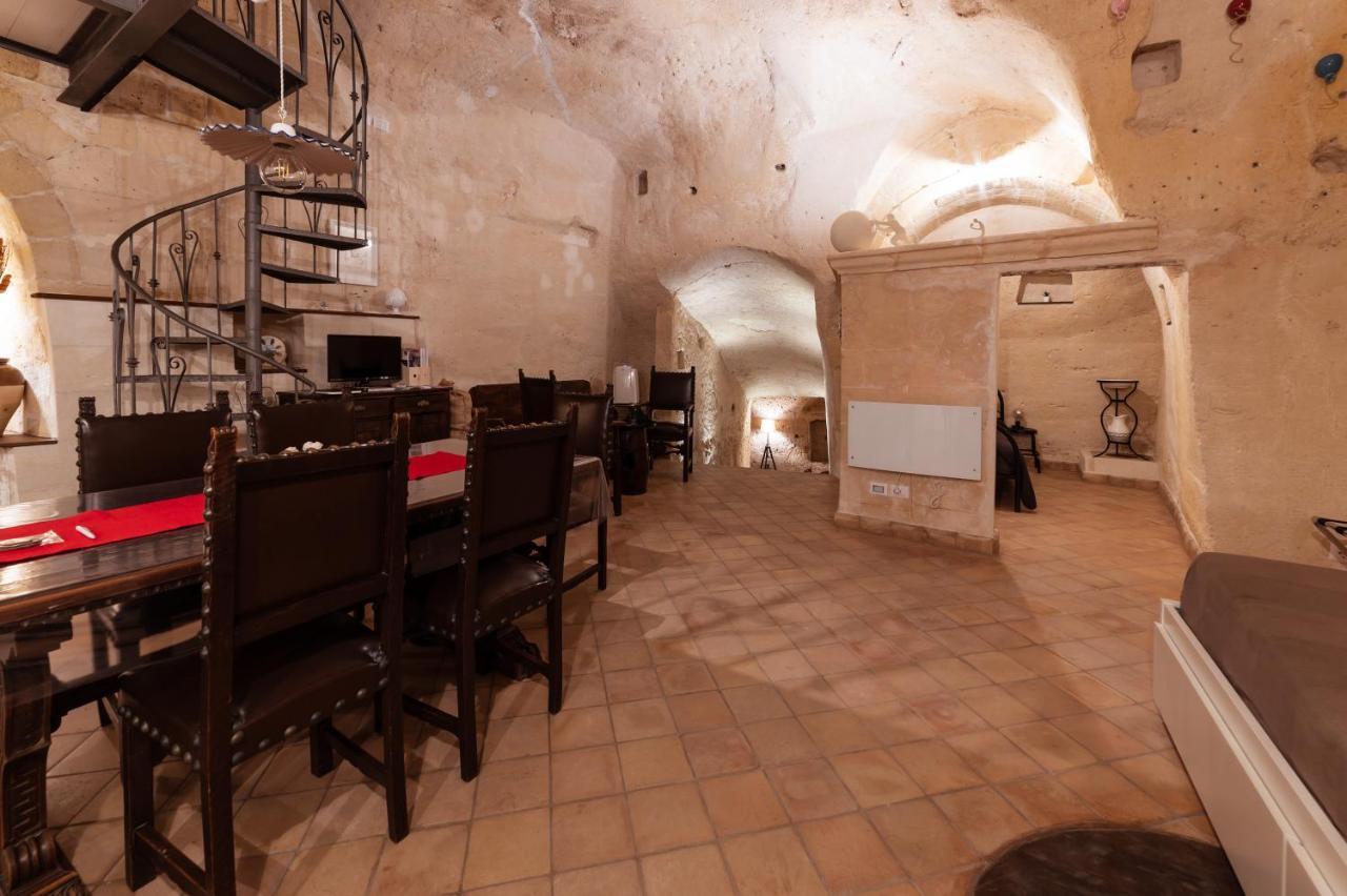 Casa Masiello La Casa Tipica Dei Sassi Di Matera Luaran gambar