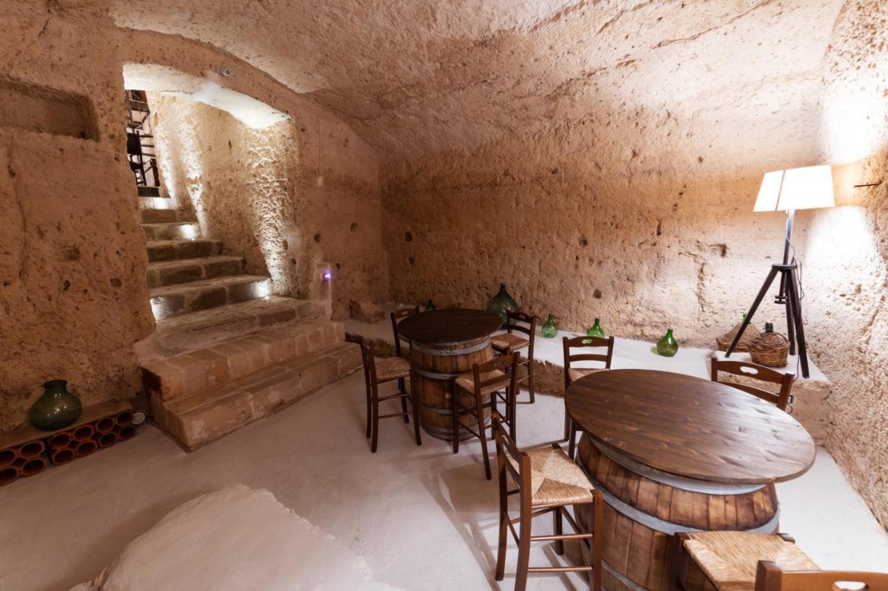 Casa Masiello La Casa Tipica Dei Sassi Di Matera Luaran gambar